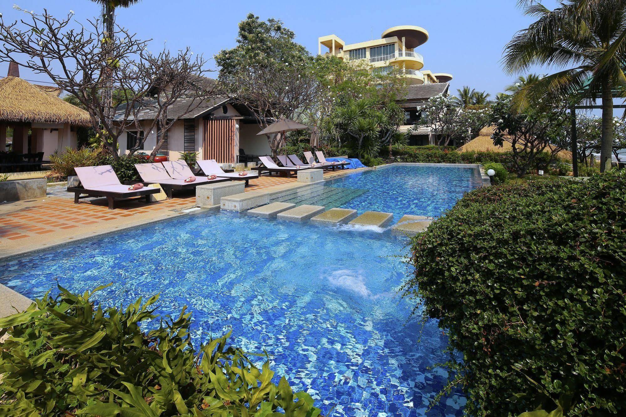 Purimuntra Resort&Spa Pran Buri Exterior foto
